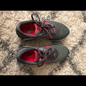 Brooks shoes